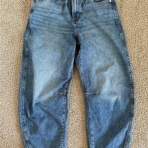 GAP barrel Blue Jeans